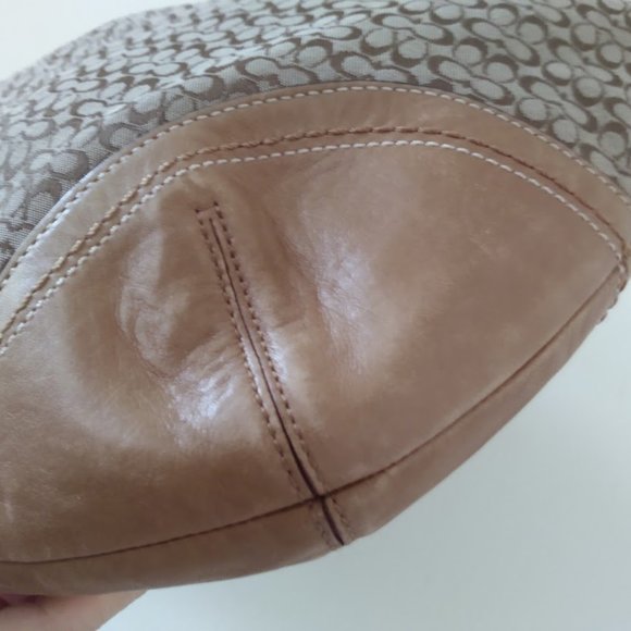 Coach Shoulder Bag - Picture 10 of 16